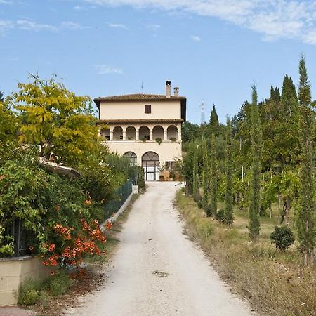 Casa Castellina Guest House Фолиньо Стая снимка