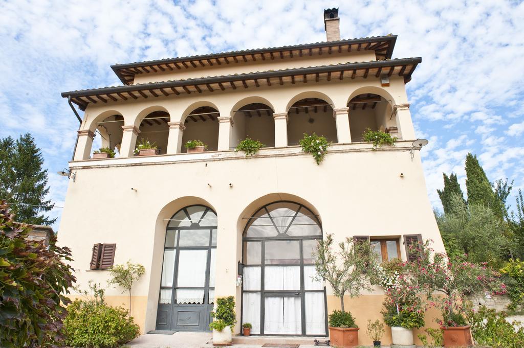 Casa Castellina Guest House Фолиньо Стая снимка
