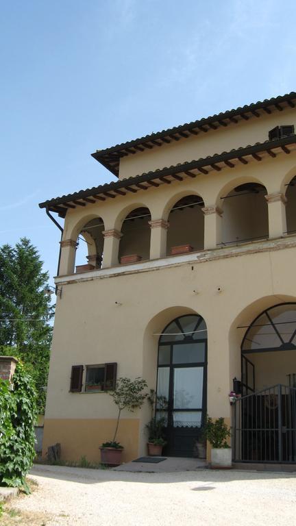Casa Castellina Guest House Фолиньо Стая снимка