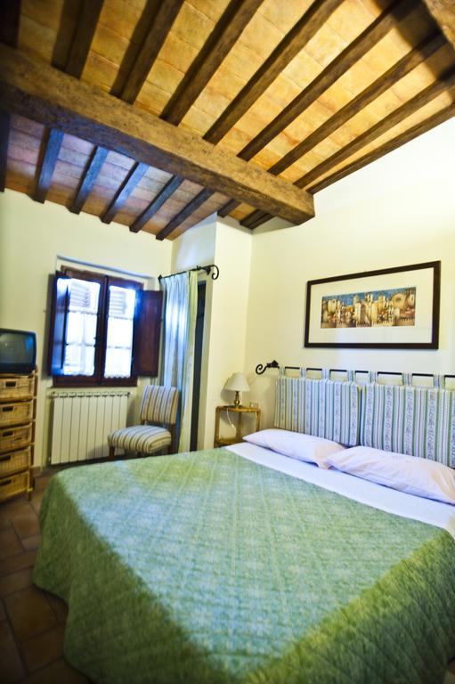 Casa Castellina Guest House Фолиньо Стая снимка